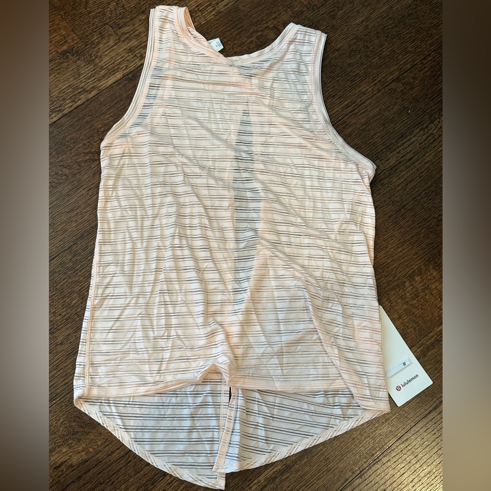 Lululemon Open Back Pink Tank Top. Size 4. TAGS ON